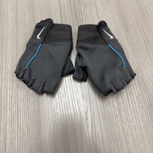 Women’s Nike Half-Finger Training Gloves in Black with Blue Accents